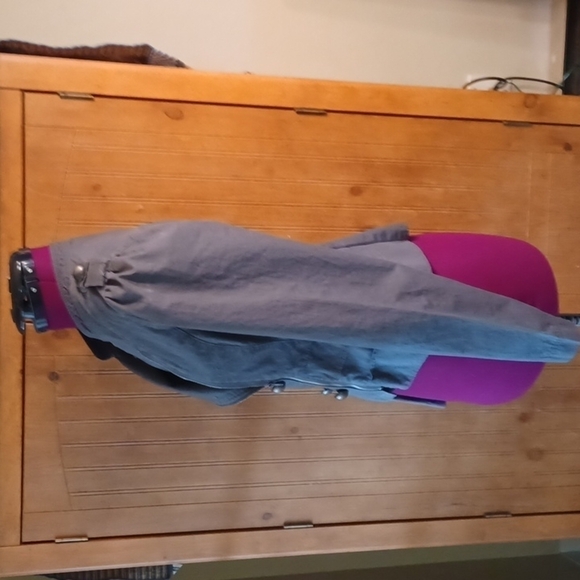 Miley Cyrus Max Azria Lightweight Moto Jacket - Picture 4 of 10